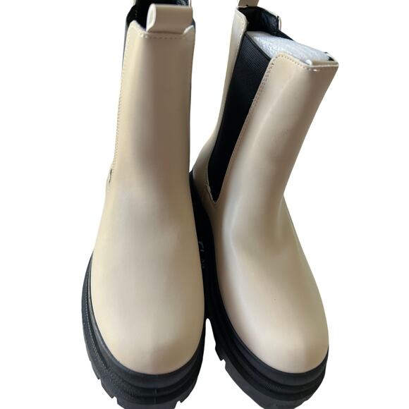Yoki Women's Ankle Rain Boots Size 7 Cream with Black Accents Water-Resistant - Picture 8 of 10
